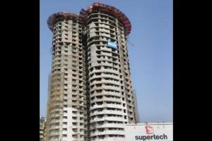 SC okays demolition of twin towers 